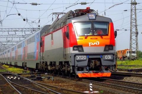В Ростовской области поезд насмерть сбил человека 