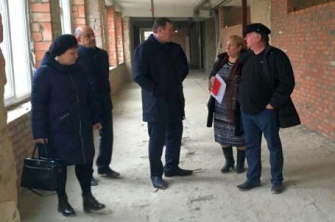 Новый глава администрации Новочеркасска первым делом ознакомился со «сложными» городскими объектами 