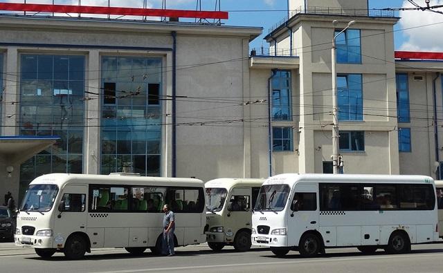 Губернатор: У Ростова и области есть планы убрать маршрутки с дорог