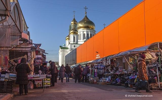 Директор Центрального рынка посетовал на рост незаконной торговли в Ростове