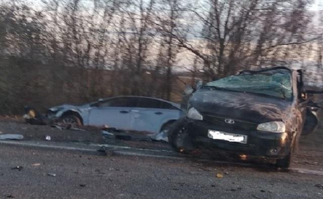 В массовой аварии под Ростовом погибли два человека