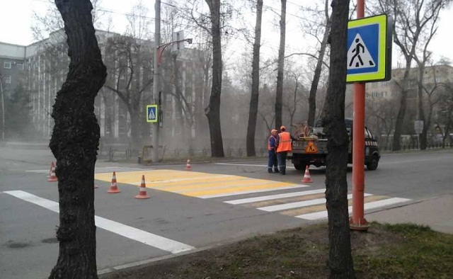 Власти Ростова потратят на дорожные знаки и разметку почти 92 миллиона рублей
