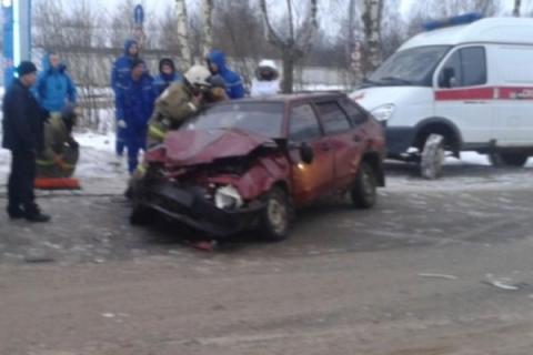На трассе Ростов — Волгодонск при столкновении «ВАЗ-2109» и Renault погиб мужчина