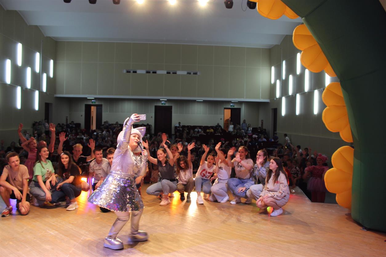 В Шолоховском ДК состоялось праздничное мероприятие для детей «Супер Мега ДискоParty»