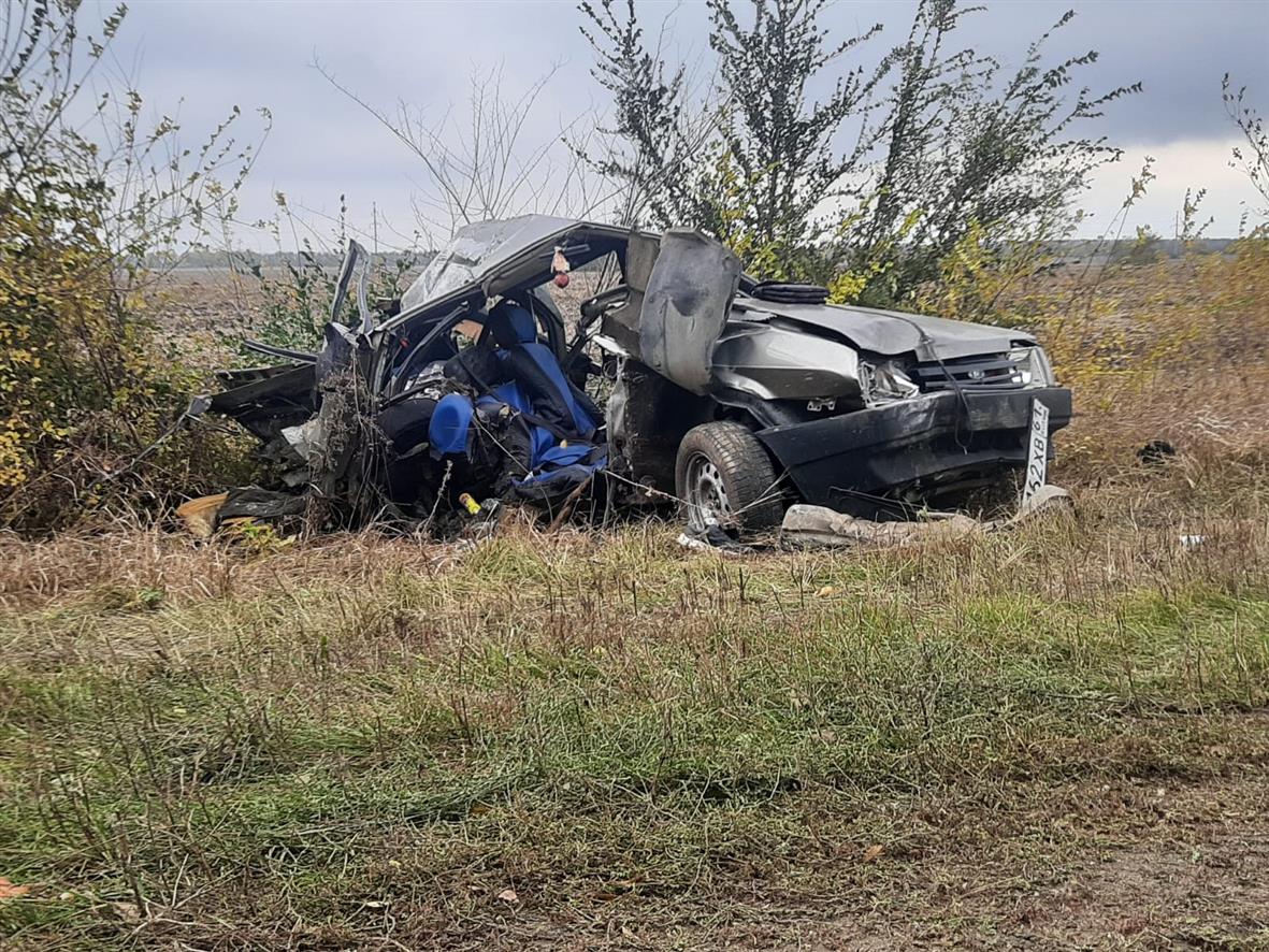 Не справилась с управлением: авария в Белокалитвинском районе унесла жизни женщины и троих детей